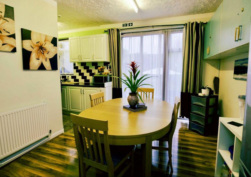 Gable Lodge London B&B Enfield Eksteriør billede